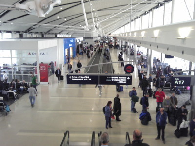 デトロイト空港.jpg