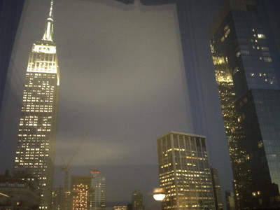 ホテルの窓から見た夜景.jpg